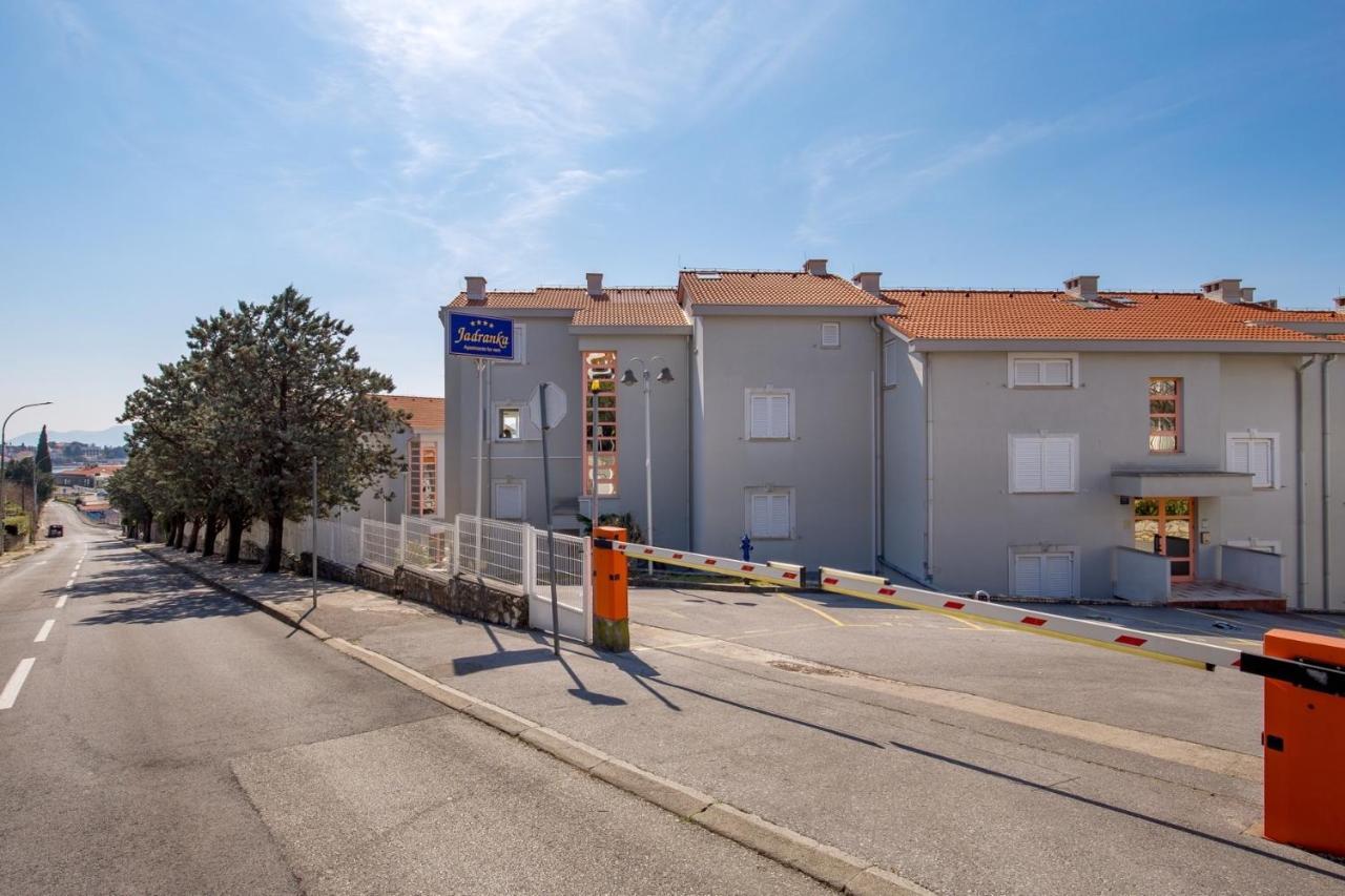 Luxury Studio Apartment Honeymoon Selce Exterior foto